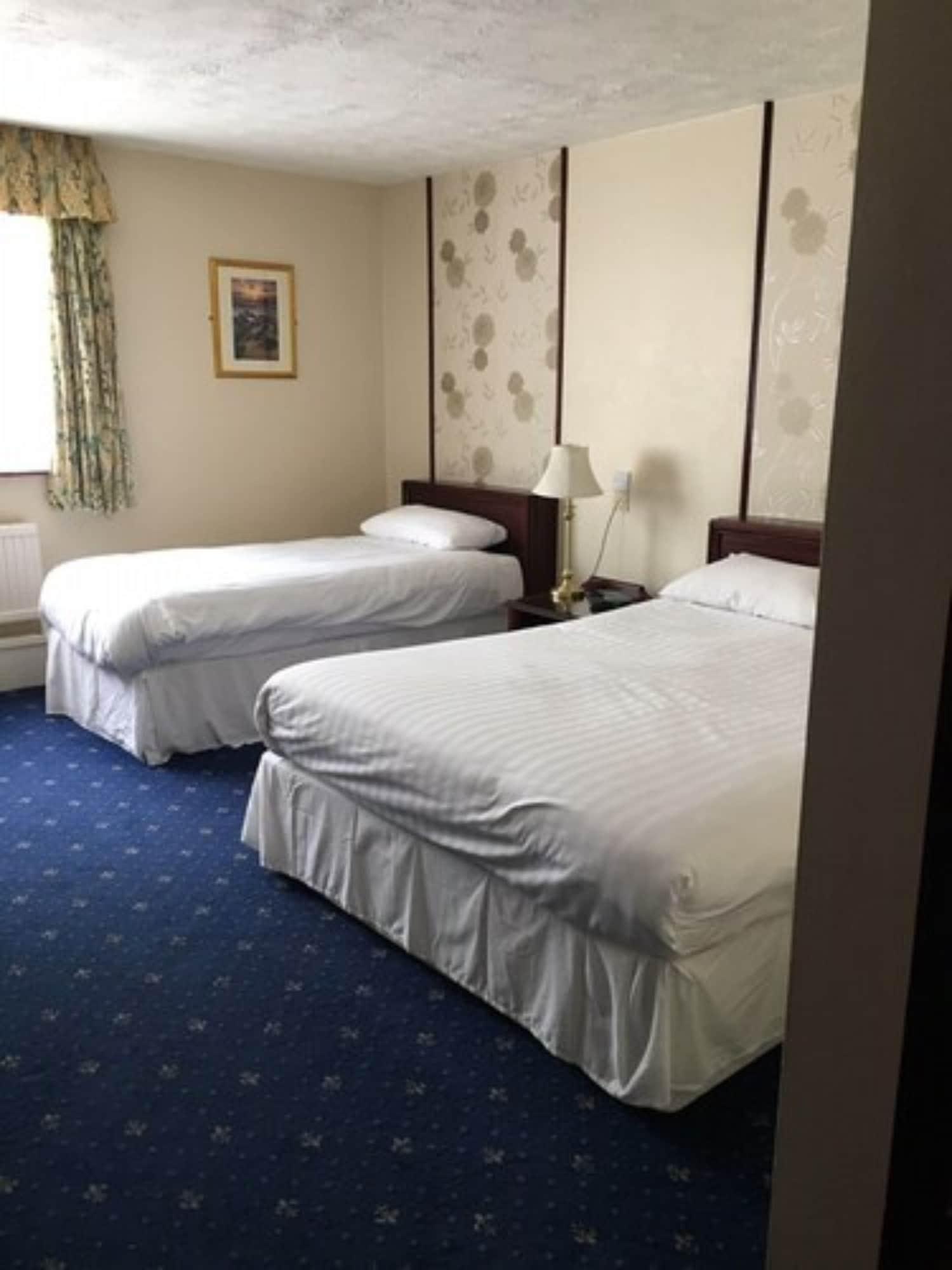 Western Premier Heronston & Hotel 3*