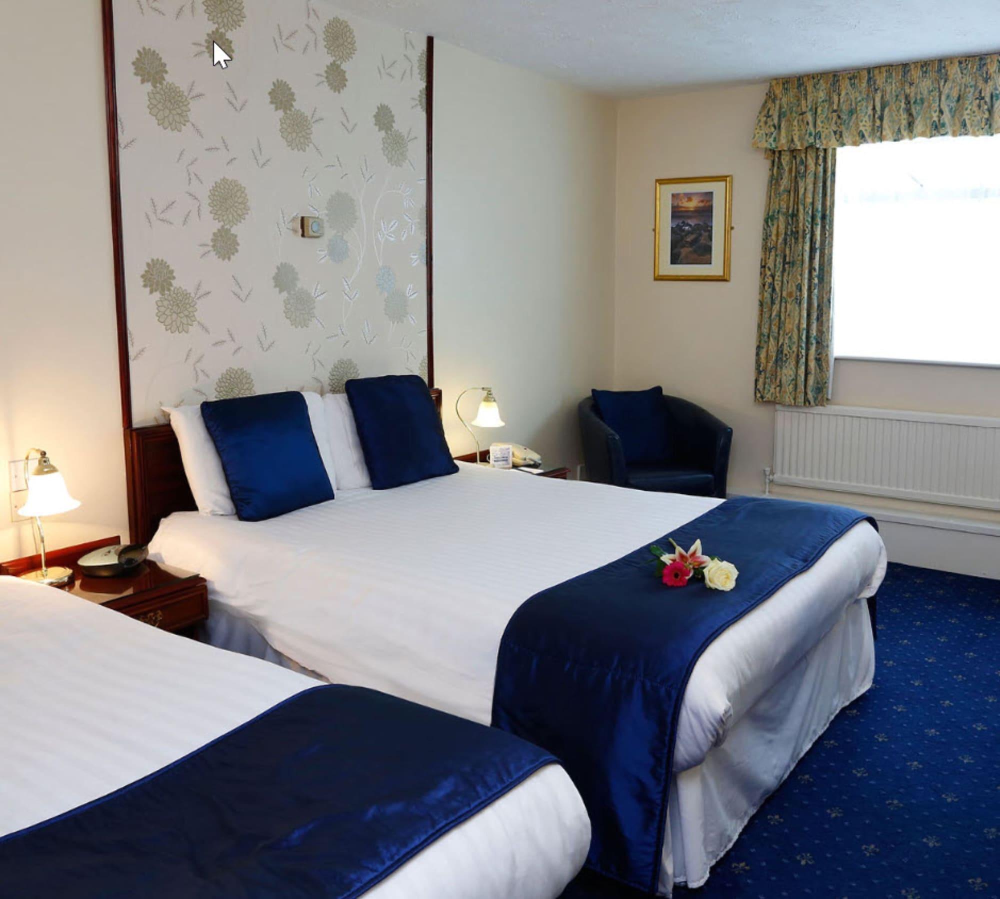 Western Premier Heronston & Hotel Bridgend (Wales)