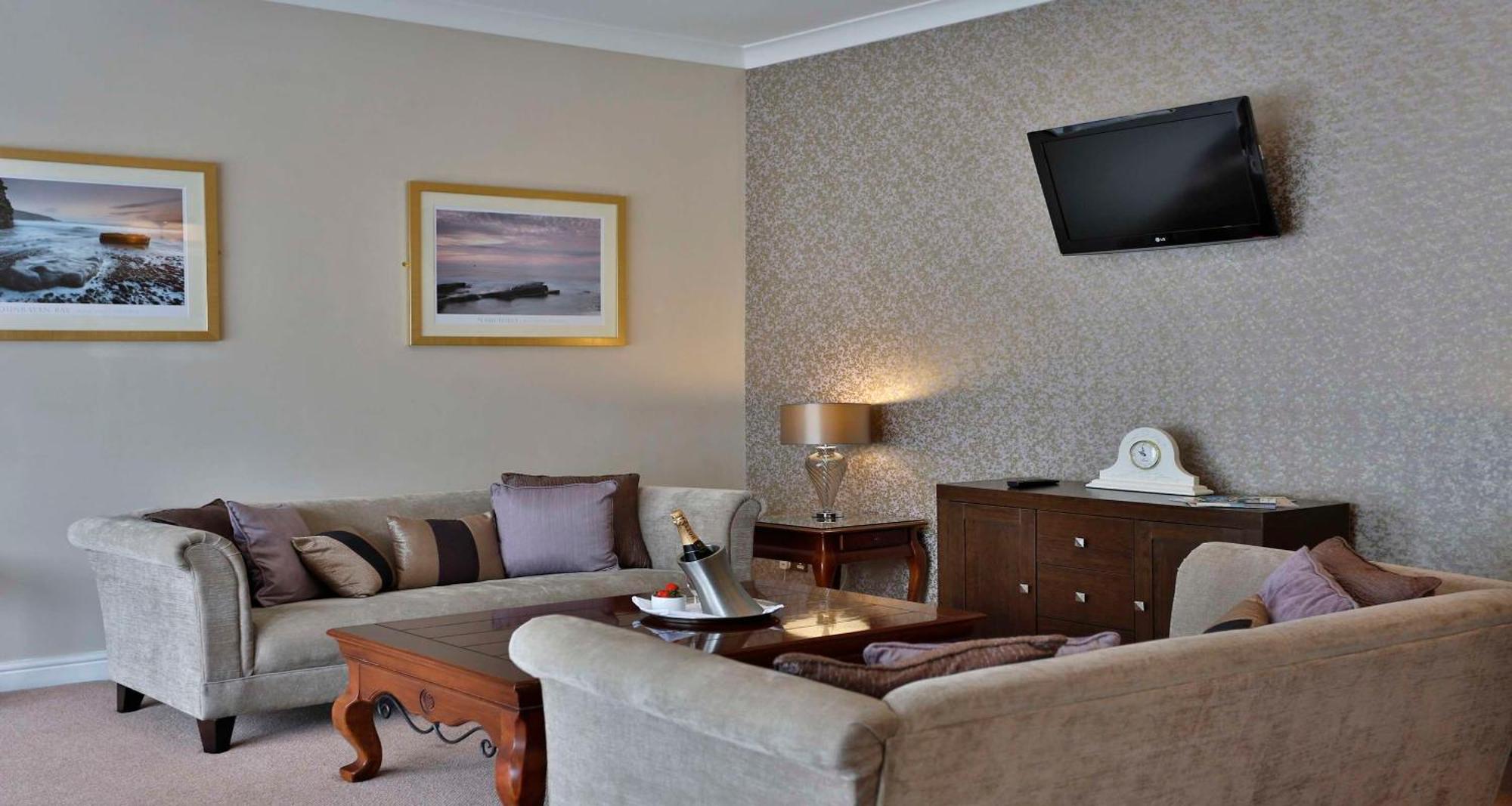Hotel Western Premier Heronston & 3*