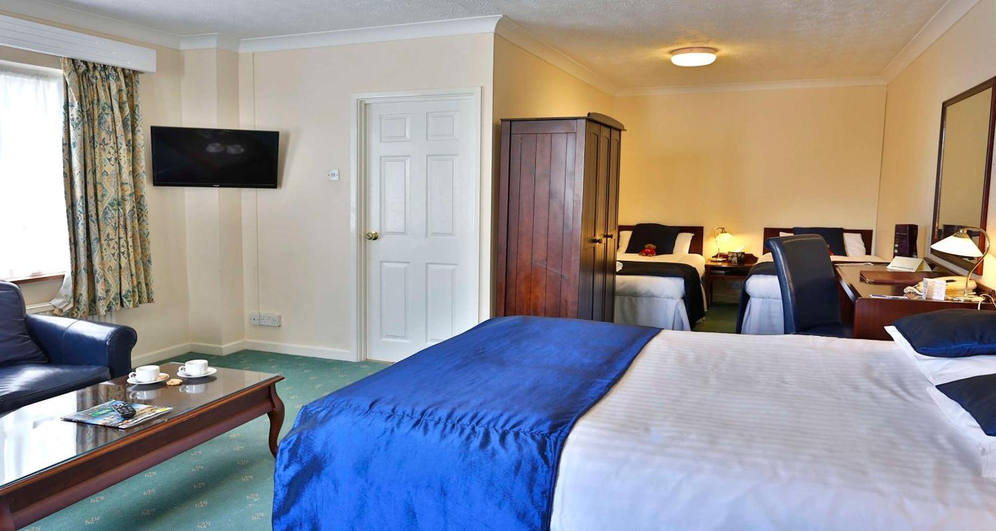 Hotel Western Premier Heronston & 3*