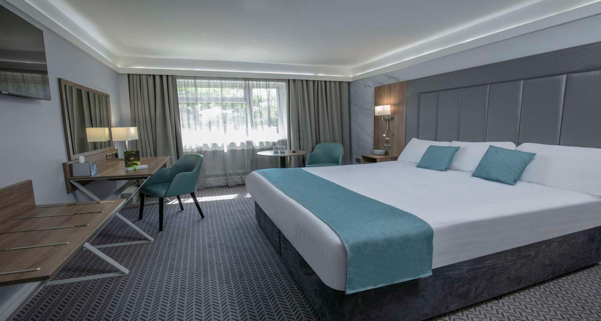 Western Premier Heronston & Hotel